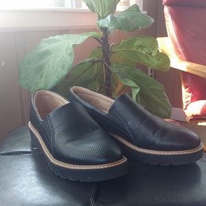 Naturalizer Flats 8.5 Comfortable and Light Walkin